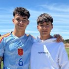 Marcos Peña con su hermano pequeño Sergio.