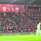 Ter Stegen pensativo mientras el Mediterráneo cantaba el himno en una tarde para el recuerdo en 2023.