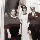El día de su boda junto a sus padres Angelina y Francisco.