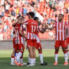 La goleada se fraguó en la segunda mitad con un Luis Suárez que hizo doblete, al igual que Sergio Arribas.