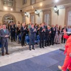 Manola Baraza, genio y figura, agradeciendo desde el estrado la distinción recibida por la Diputación.