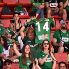 Aficionados del Toledo en el Estadio de los Juegos Mediterráneos.