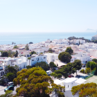 Una vista de las casas blancas de Agua Amarga con el Mediterráneo de fondo. /CLV