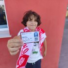 El pequeño Francisco Ibáñez con su abono 24-25.