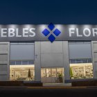 Nueva apertura de la compañía Muebles Flores.