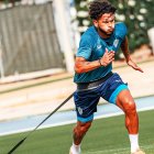 Luis Suárez sigue amarrado al Almería pero le queda poco.