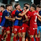 Los jugadores del Real Zaragoza celebran el triunfo en Cartagena.