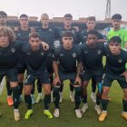 El filial se estrena con un punto en un campo complicado.