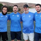 Omar, primero de izquierda a derecha, con el cuerpo técnico de Poli Almería juvenil.