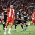 Arribas en el partido en el Estadio de los Juegos Mediterráneos ante el Sporting.