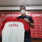 Curro llegó para ascender con el Almería a Primera.