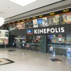 Fotomontaje del logotipo de Kinépolis sobre la entrada de los Cines Monumental en el Centro Comercial Mediterráneo. Foto: Kinépolis.