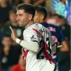 Embarba en un partido con el Rayo Vallecano.