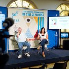 Enrique Iznaola, director de FICAL, y Almudena Morales, diputada de Cultura y Cine, este lunes en el Palacio Provincial.