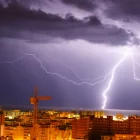 La tormenta eléctrica está presente desde hace horas en toda la provincia (fotografía de archivo).