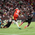 Umar Sadiq anotaba su último gol con el Almería en Primera frente al Sevilla.