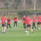 Uno de los rondos de este martes en el campo Anexo.