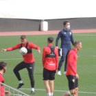 El nuevo inquilino del banquillo almeriense, en el Mediterráneo.