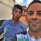 Los participantes hacen deporte y disfrutan.