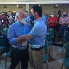 Gabriel Amat y Javier A. García se dan el relevo.