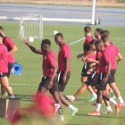 Sadiq habla con Appiah.