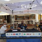 El escritor Fran García (izq) pasó por La SER para hablar de su libro: ‘La embajada del diablo’