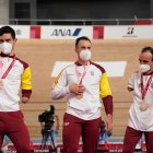 Un equipo de oro con Pablo Jaramillo en el centro de la imagen.