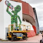 Los artistas urbanos empiezan a plasmar sus bocetos en los muros del Festial Urban Lei.