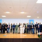 Foto de familia al completo.