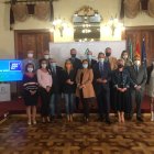 Foto de familia tras la presentación de los presupuestos.