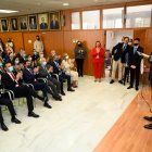 Diego Martínez Cano recibe el aplauso de los asistentes al homenaje en la Cámara de Comercio.