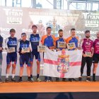 el podio con el equipo de Diputación ‘Costa de Almería’, el ganador por equipos.