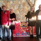 Foto con Mónica Ruiz y todo el equipo de trabajo de la Federación.