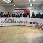 Foto de familia de convocantes y entidades adheridas.