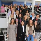 Foto de grupo tras la jornada de homenaje en el Club de Mar.