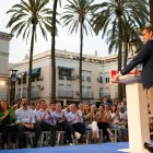 Alberto Núñez Feijóo, durante su mitin en la Plaza de la Catedral de Almería este miércoles.