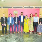 Foto institucional antes de empezar con el seminario.