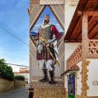 Daniel Fernández junto al mural de Boabdil en Fuente Victoria.