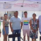 Invitados al ‘Hoy por Hoy Levante’ ayer como Andrés Venzal o Ramón ‘el Gato’ junto a parte equipo de la Cadena SER, que emite esta semana el programa desde Carboneras.