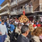 San Ildefonso y San Sebastián han procesionado el último día de festejos en su honor, rodeados de panes.