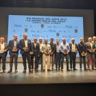 Foto de familia de los premiados en este día conmemorativo por el agua.