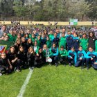 Con el chándal del club para disfrutar de un gran torneo.