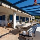 Porche principal del chalet.