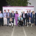 Premiados, autoridades políticas y directivos de La Voz de Almería, en la tradicional foto de familia tras la entrega de galardones.