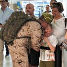 El comandante Román se reencuentra con la familia