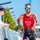 jairo cruzando la línea de meta.