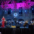 La OCAL y la soprano sevillana Leonor Bonilla, este viernes en la Plaza Vieja.
