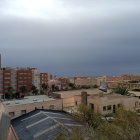 Si las nubes vienen por el Levante caen cuatro gotas.
