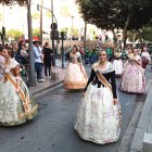 Las falleras recorrieron las calles del centro de Almería en un pasacalles.