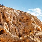 Formaciones rocosas que parecen fantasmas.